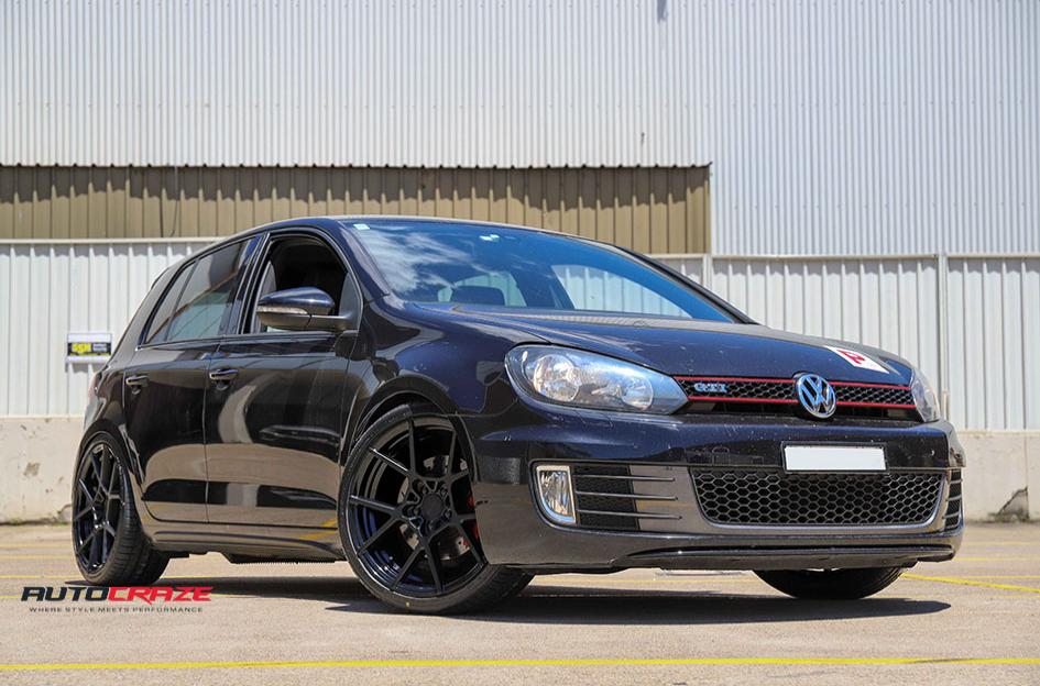 VOLKSWAGEN GOLF KPS MATTE BLACK